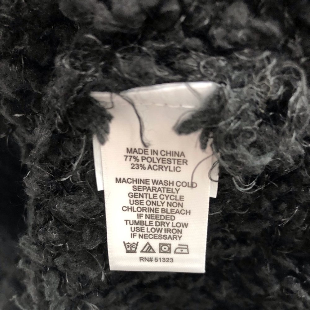 43. NWT 1 State Cozy Scoop Neck Black Sweater - Picture 6 of 8